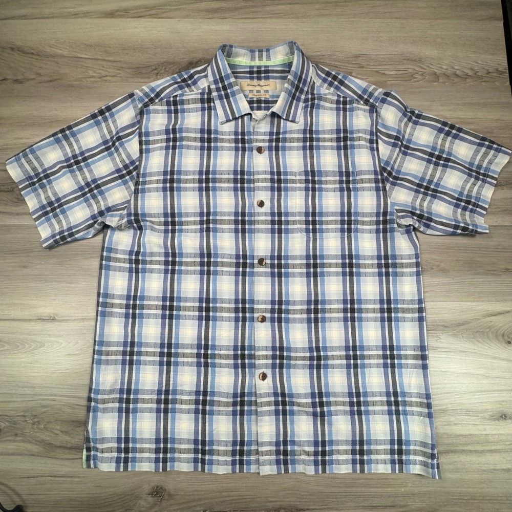 Tommy Bahama Silk Shirt Mens Large Plaid Button Down Short Sleeve Original Fit